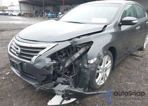 2013 Nissan Altima 3.5 Sv z USA, uszkodzony, nr VIN 1N4BL3AP5DC158034